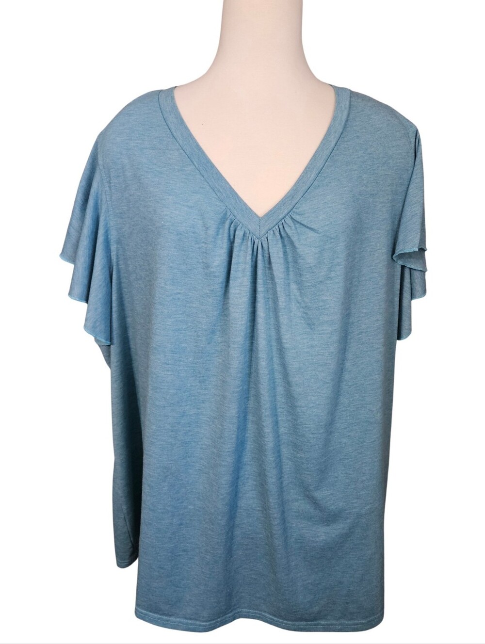 BloomChic Relaxed V-Neck Flutter Sleeve Top - Seafoam Green, Size 28